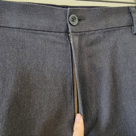 Dockers Straight Leg Pants Mens Size 36 Gray Relaxed Fit - Picture 4 of 10